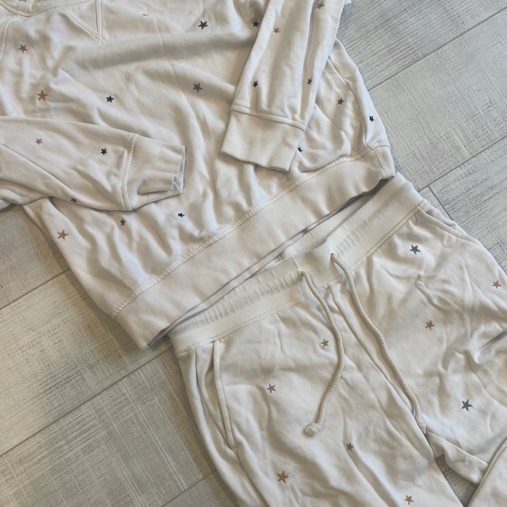 Lou & Greg Star Sweatshirt and Sweatpants